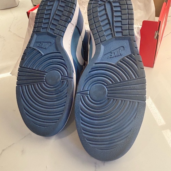 Nike Dunk Low Retro - size 11 - Picture 7 of 8